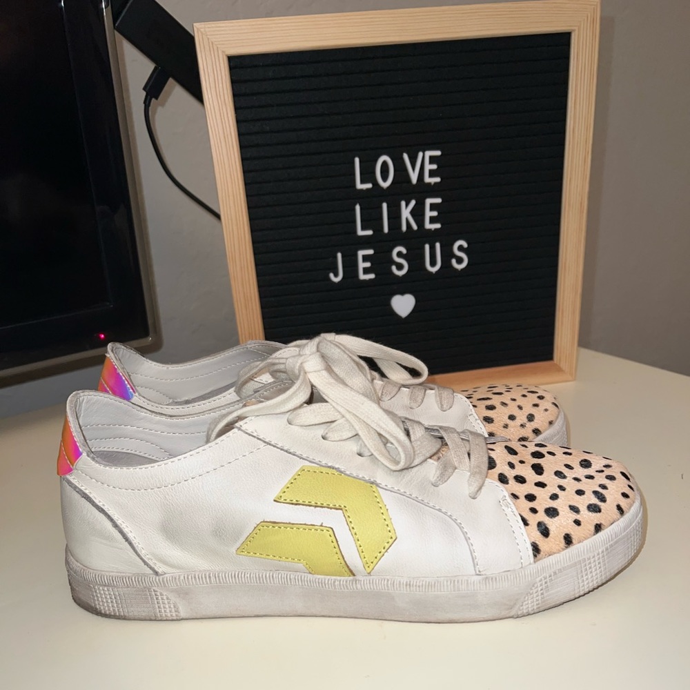 Women Dolce Vita Sneakers